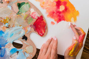 Arts Therapy Reduces Anxiety, Stress & Mood Disturbances